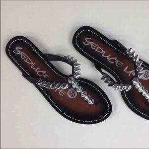 Seduce me studded sandals